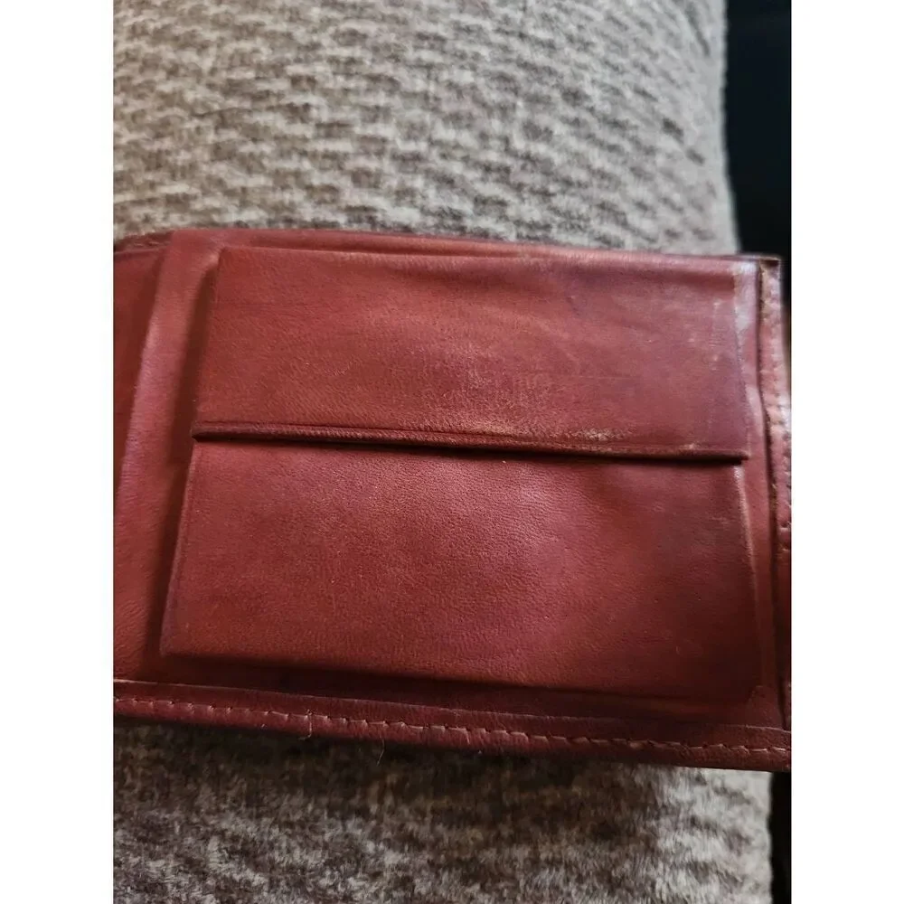 VINTAGE Princess Gardner Leather Wallet. Great condition for the age